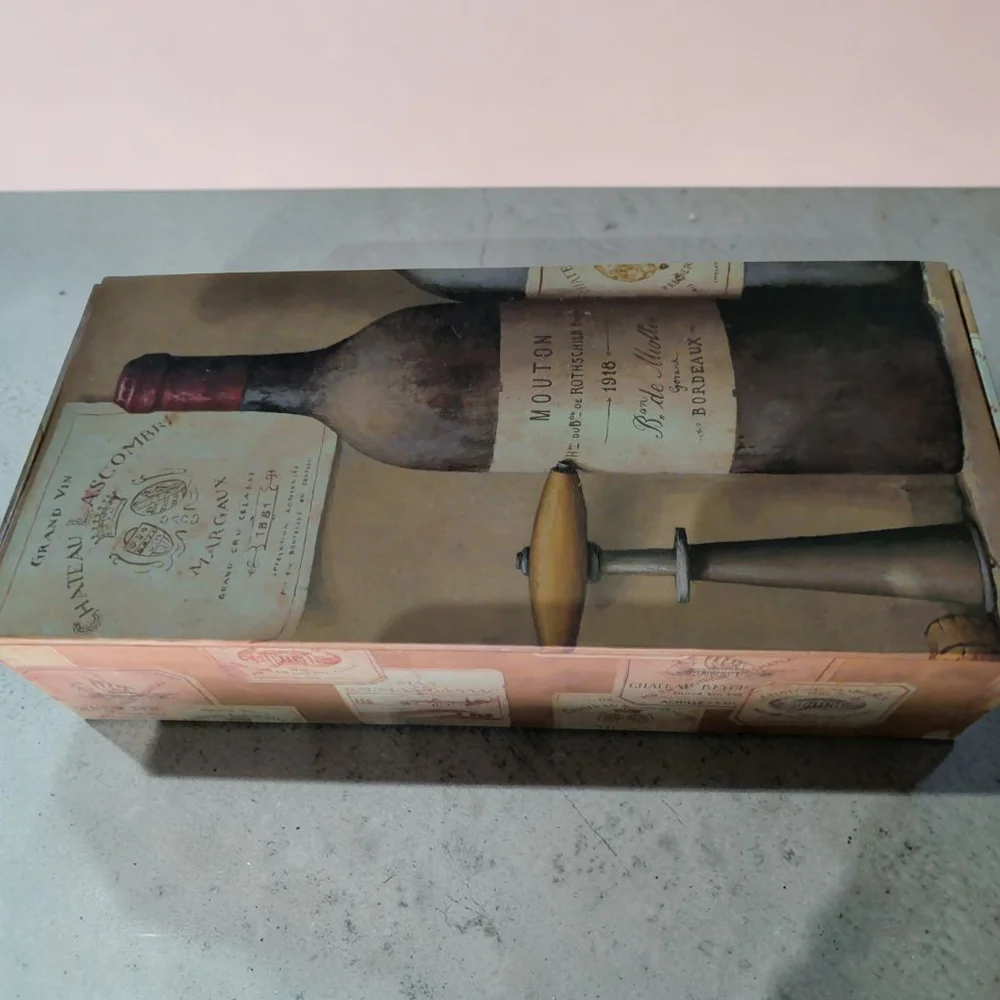 Vintage Wine Themed Boxed Stationery Set 12 Blank Cards 12 Envelopes Tri-Coastal